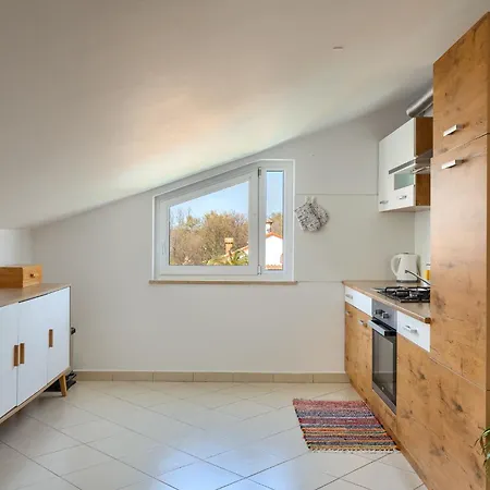 Sunny App With Reserved Parking * Porec